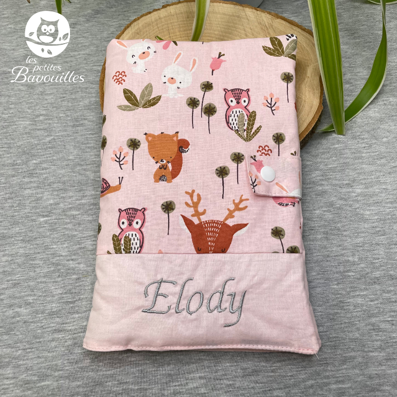 Carnet_de_sante_fait_main_couture_brode_biche_elody